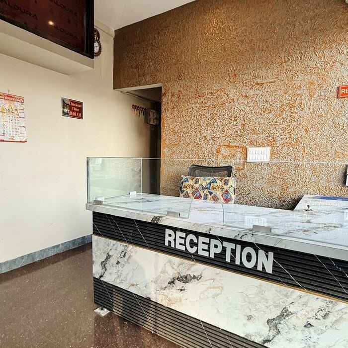 Manu Family Guest House reception area